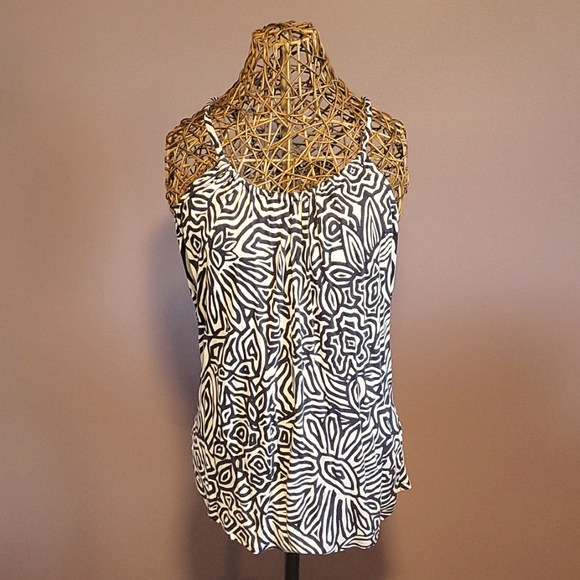 Banana Republic Tops - Banana Republic casual adjustable tieback tank size L - gently loved
